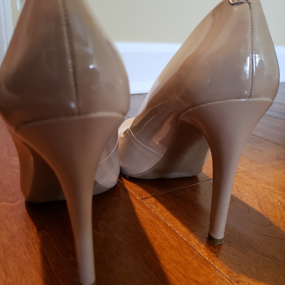 Shoes - Picture 2 of 6